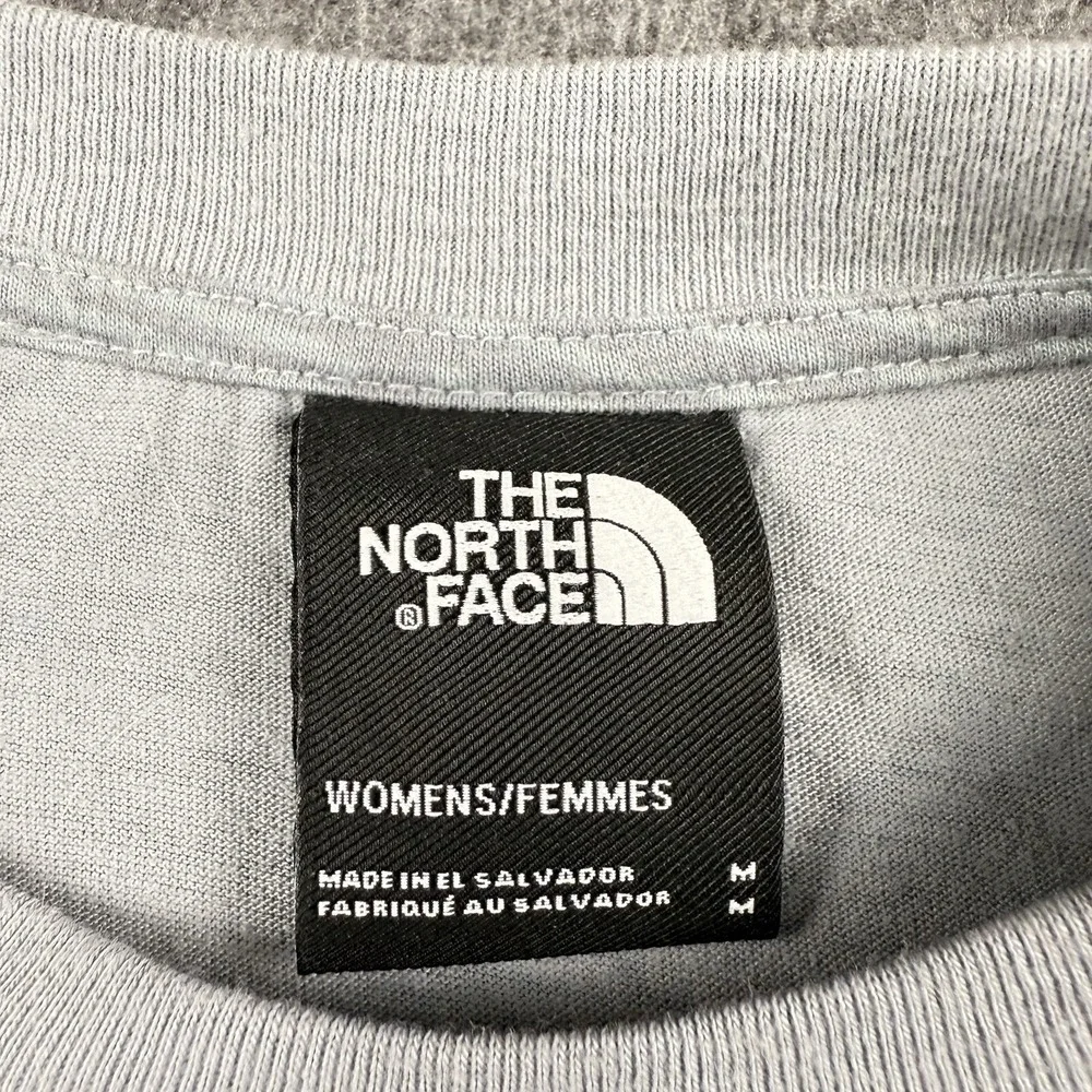 The North Face Shirt Womens Medium Gray Geometric Pattern Crewneck Hike Outdoors - Picture 3 of 8